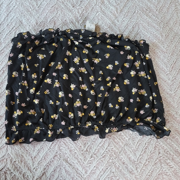 NWT Strapless Textured Jersey Crop Top - Picture 3 of 6